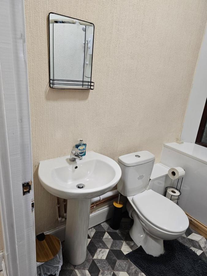 Skyline Queen'S Suites 203 斯旺西 外观 照片